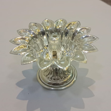 Silver Pure Silver Kuthu Vilakku/Diya/Lamp